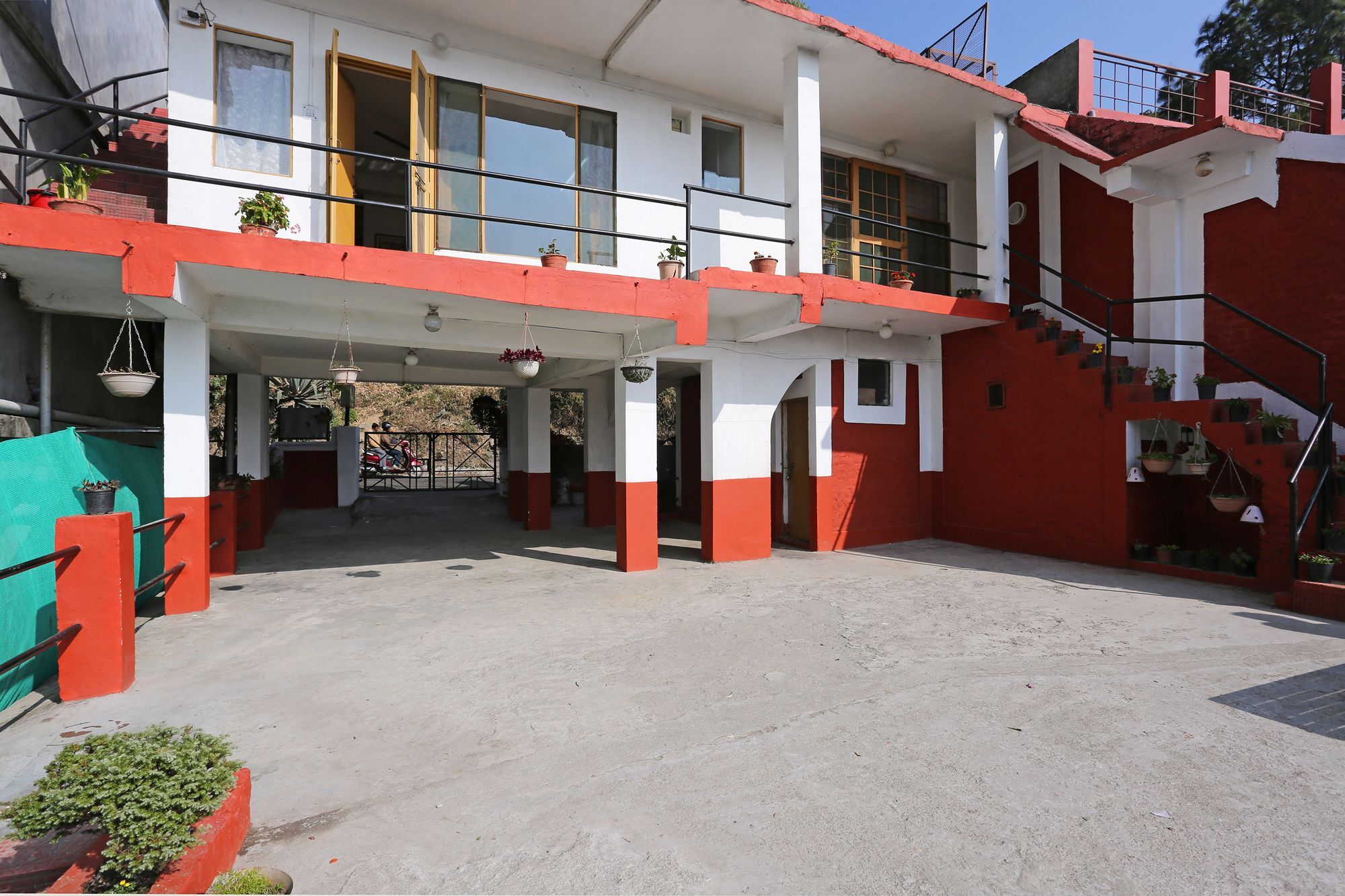 Oyo Home 10312 Spacious Studio Bhowali Nainital Exterior photo